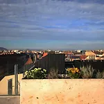 360 Panorama • Rooftop Jacuzzi • Downtown