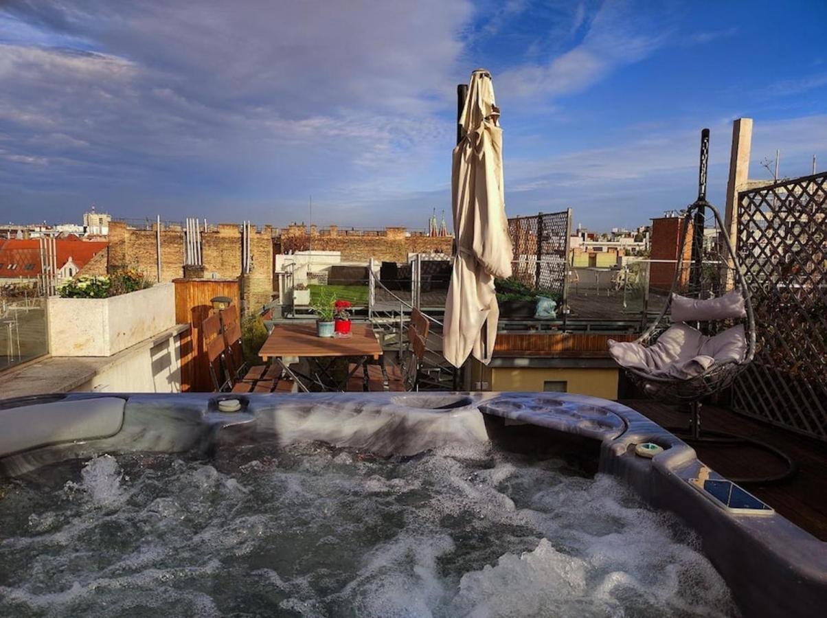 Apartamento 360 Panorama • Rooftop Jacuzzi • Downtown Budapest